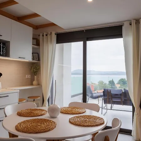 Phos Maisonettes Lefkada * Nikiana