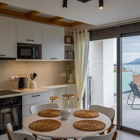 Phos Maisonettes Lefkada Apartmán *