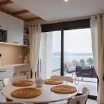 Phos Maisonettes Lefkada * Nikiána