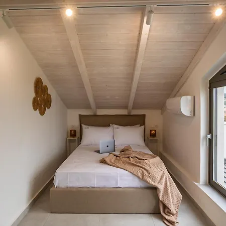 Apartment Phos Maisonettes
