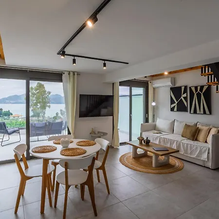 Phos Maisonettes Apartment Nikiana