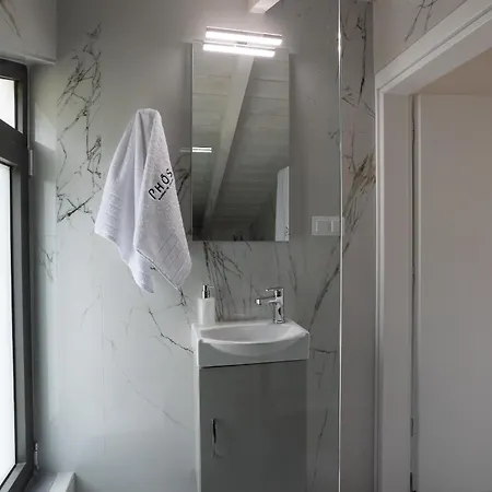 Phos Maisonettes *