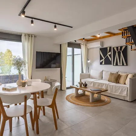 Phos Maisonettes Apartment