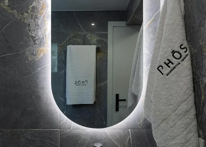 Phos Maisonettes * Nikiana