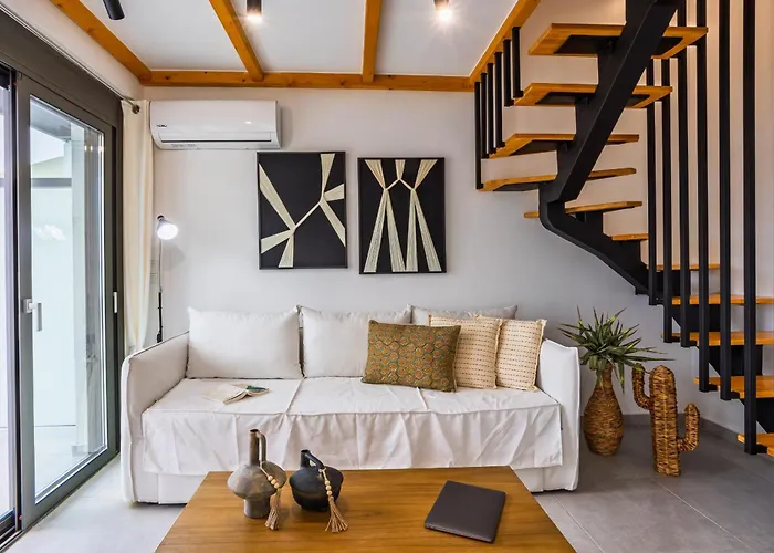 Phos Deluxe Maisonette