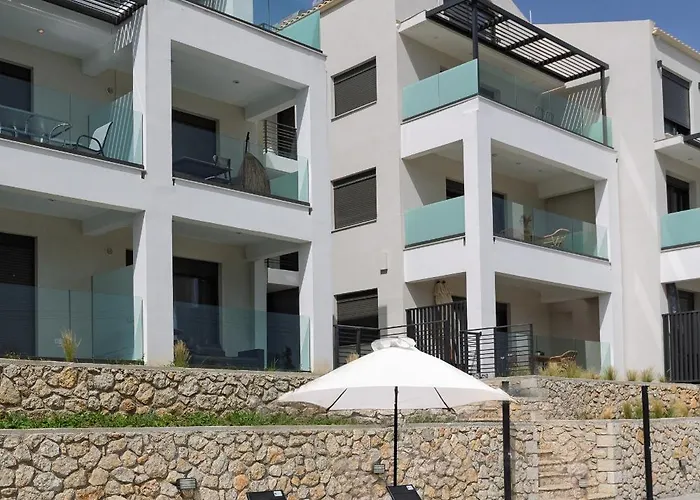 Lägenhet Phos Maisonettes