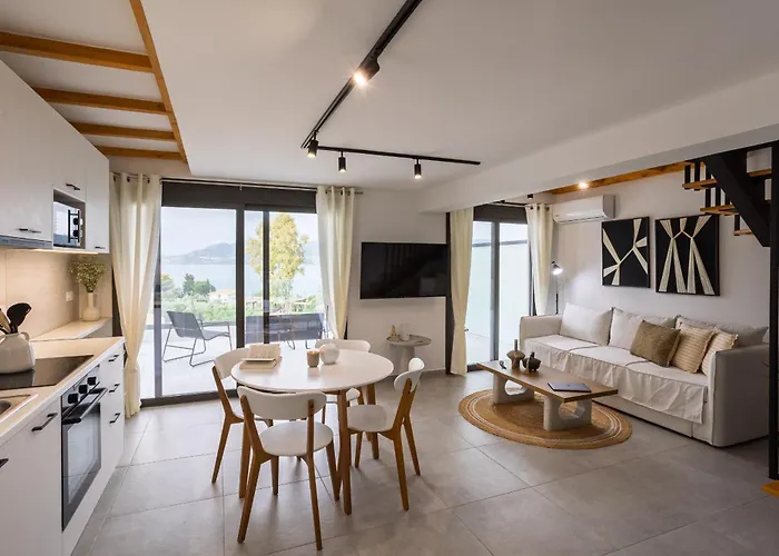 Phos Deluxe Maisonette Apartmán