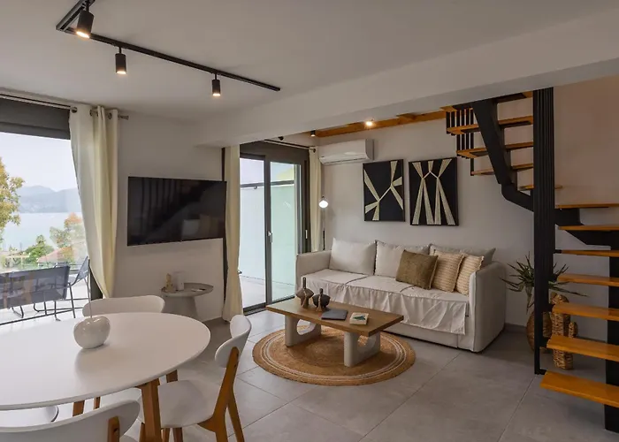 Lägenhet Phos Maisonettes Nikiana