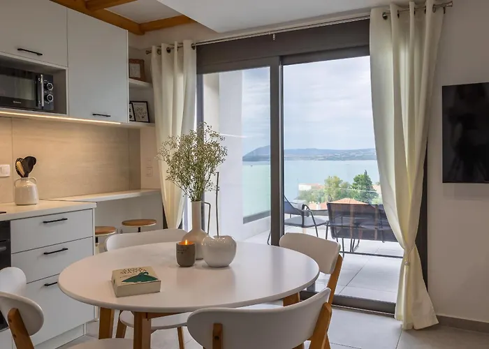 Phos Maisonettes Lägenhet Nikiana