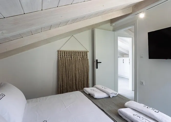 Lägenhet Phos Maisonettes Nikiana