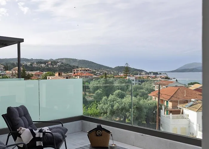 Phos Deluxe Maisonette Nikiana